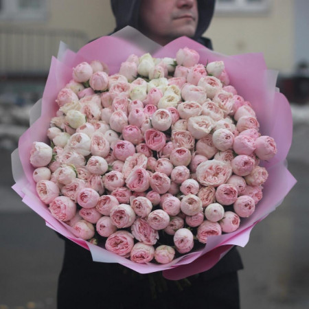 51 пионовидная кустовая роза Мэнсфилд парк. Букет 220 Kimbirly Flowers